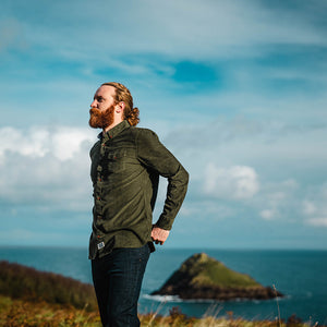 Bølger | Mens Valberg Needle Cord Shirt (Woodland)