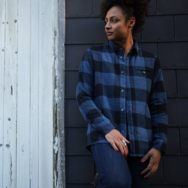 Bølger | Womens Vikten Padded Lumberjack Overshirt (Blue/Black)