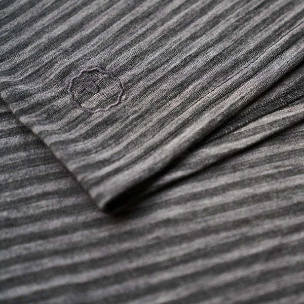 Isobaa Womens Merino 150 Vest (Mini Stripe Smoke/Charcoal)