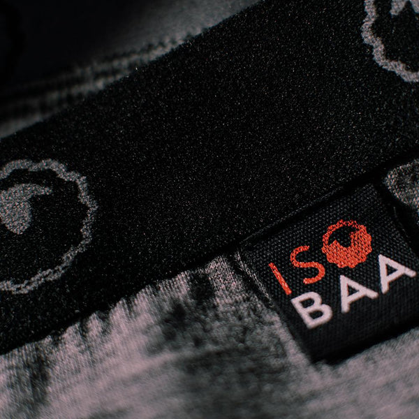 Isobaa Womens Merino 180 Hipster Shorts (Black/Charcoal)